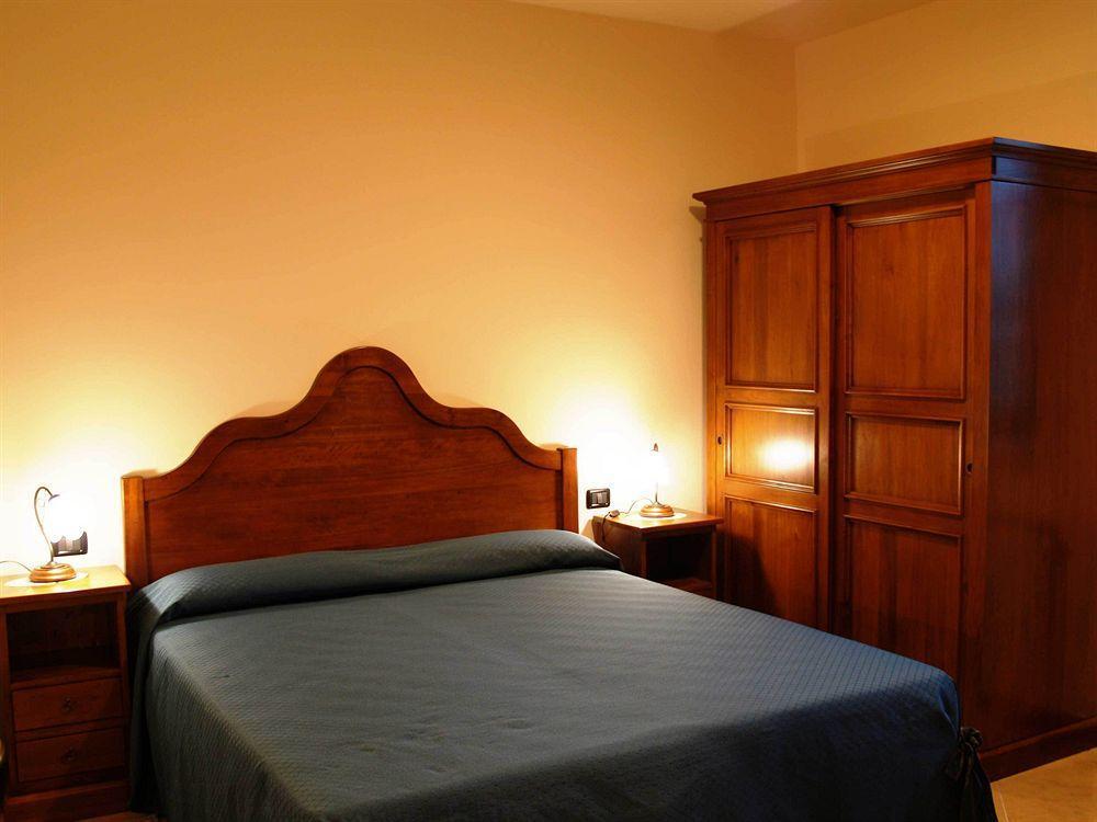 Santa Maria Degli Ancillotti Guest House Petrignano Luaran gambar